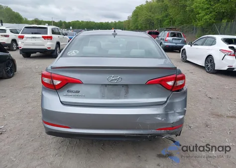 2015 Hyundai Sonata Se z USA, uszkodzony, nr VIN 5NPE24AF4FH211580